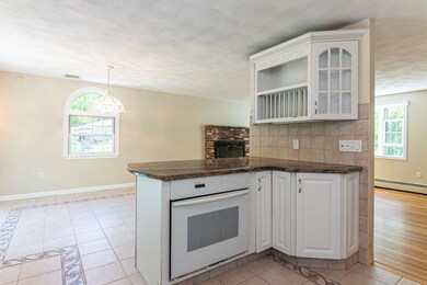 5 Westgate Rd, Derry, NH 03038 - photo 7