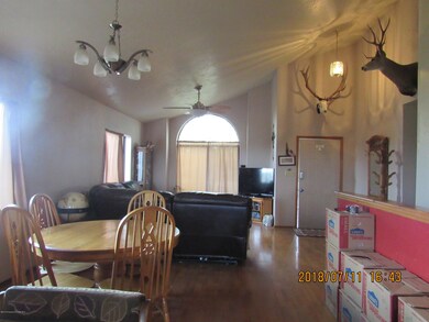 5402 Thomas Dr, Farmington, NM 87402 - photo 3