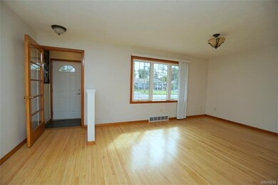 1292 Moll St, North Tonawanda, NY 14120 - photo 4