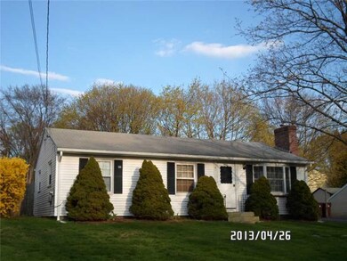137 Priscilla Rd, Woonsocket, RI 02895 - photo 2