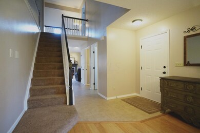 Eagle Head First Floor Hall