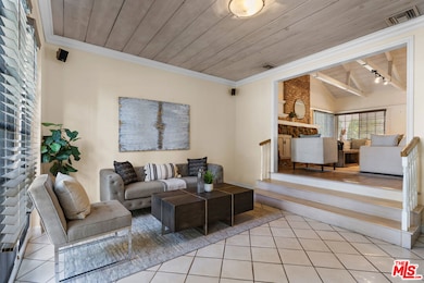 15435 Sutton St, Sherman Oaks, CA 91403 - photo 6