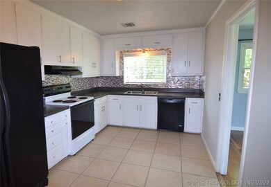 11891 N 194th East Ave, Collinsville, OK 74021 - photo 4