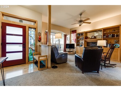 1547 Canal St, Springfield, OR 97477 - photo 4