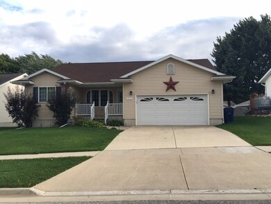 1232 Ingersoll Rd, Waterloo, IA 50701 - photo 2