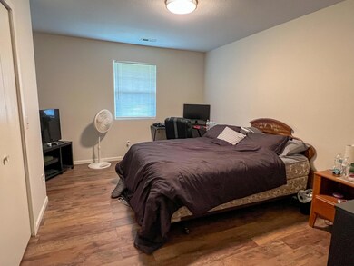 4301 N Morgan Ct 6