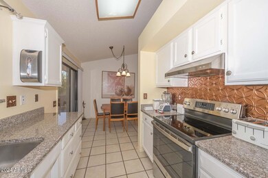 Kitchen-Breakfast Room