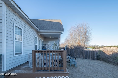 1948 Cambria Dr unit B, Greenville, NC 27834 - photo 5