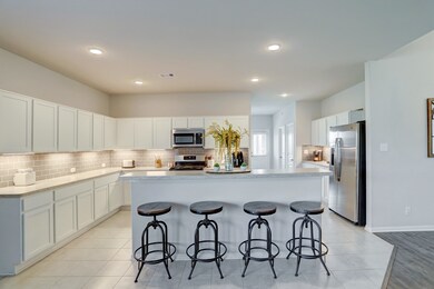 2184 Colonial St, Alvin, TX 77511 - photo 6