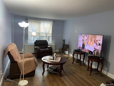 Kimberly Gardens Cooperative unit B2, Yonkers, NY 10704 - photo 5