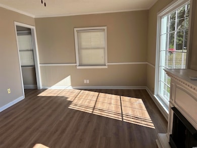 404 E Andrews St, Hemingway, SC 29554 - photo 6