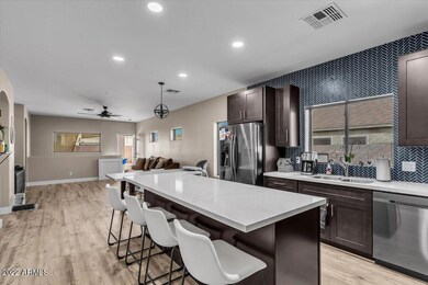 06-6Kitchen