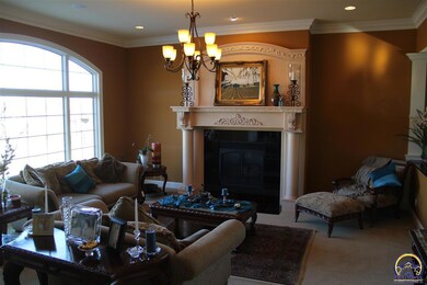 6315 SW 44th Ct, Topeka, KS 66610 - photo 5