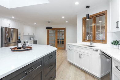 1249 Cronin Ct, Lemont, IL 60439 - photo 4