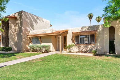 2156 E Ellis Dr-large-002-020-Exterior-1