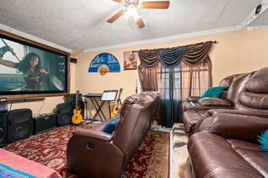 7118 Yellow Pine Dr, Houston, TX 77040 - photo 7