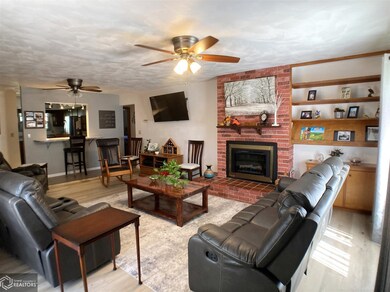 212 W 2nd St, Wayland, IA 52654 - photo 6