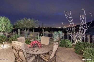 Entertaining Patio to enjoy the VIEWS!