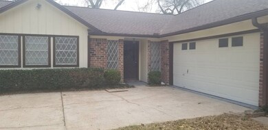 8810 Arbor Wood Dr, Houston, TX 77040 - photo 2