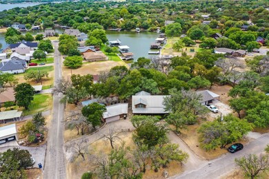 2900 Galaxy St, Granbury, TX 76049 - photo 3