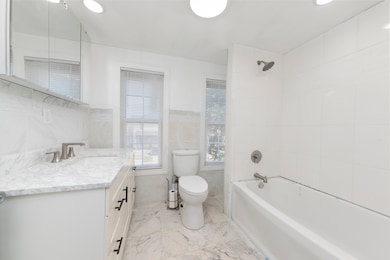 616 Norton Ave, Joliet, IL 60432 - photo 7