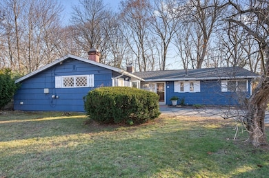 24 Pinewood Dr, Framingham, MA 01701 - photo 2