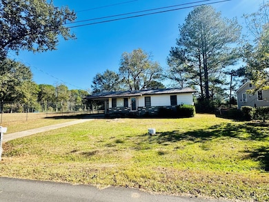 101 Pecan St, Sylvester, GA 31791 - photo 3