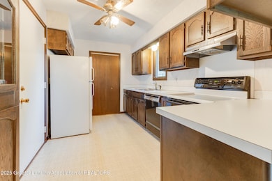 1104 Downer Ave, Lansing, MI 48912 - photo 5