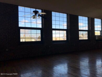 324 Allen St unit 11, West Hazleton, PA 18202 - photo 6