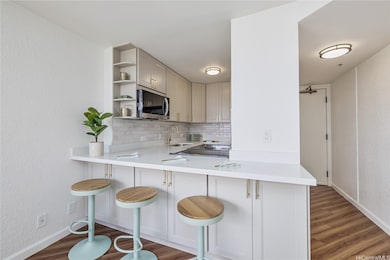 Liliuokalani Gardens unit I2104, Honolulu, HI 96815 - photo 6