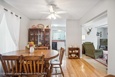 06-1326-Chartwell-Carriage-Way-S-East-La