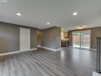 6017 NE 58th St, Vancouver, WA 98661 - photo 3