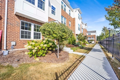 10617 Owain Way, Orland Park, IL 60462 - photo 2