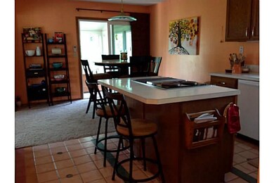 Dining Room. Eat in dining area