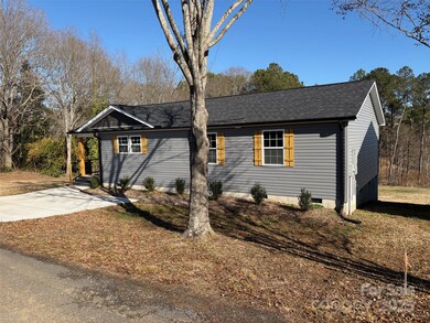 110 Gilliatt St, Shelby, NC 28150 - photo 2