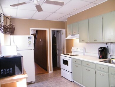 Spacious kitchen