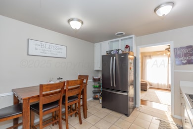 KITCHEN VIEW 5