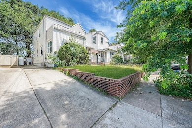 13841 230th Place, Laurelton, NY 11413 - photo 3