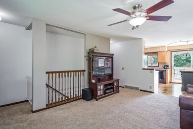 W1317 Alpine Rd, Brooklyn, WI 53521 - photo 4