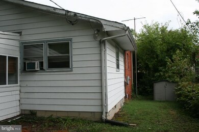 205 Maryland Ave, Edgewater, MD 21037 - photo 3