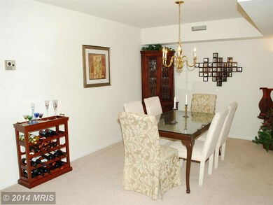122 Roberts Ln unit 200, Alexandria, VA 22314 - photo 5