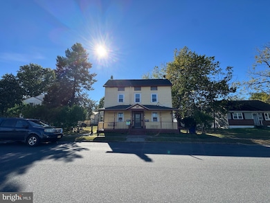 310 Front St, Beverly, NJ 08010 - photo 2