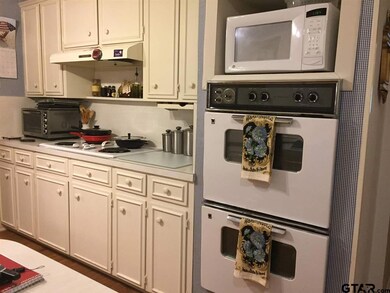 501 501 Oxford Dr, Tyler, TX 75703 - photo 5