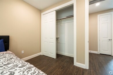 3730 Boettcher Dr unit 808, Huntsville, TX 77340 - photo 3