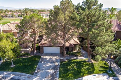 8351 Plum Creek Ct, Las Vegas, NV 89113 - photo 2