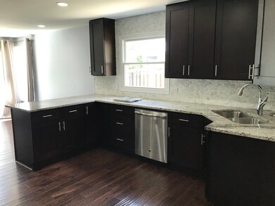 2204 Robin Ln, Rolling Meadows, IL 60008 - photo 6