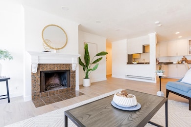 1945 Mount Vernon Ct unit 14, Mountain View, CA 94040 - photo 3