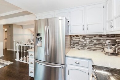 9410 Greenway Ln, Lenexa, KS 66215 - photo 7