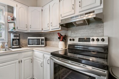 8285 E Chester, Byron Center-16