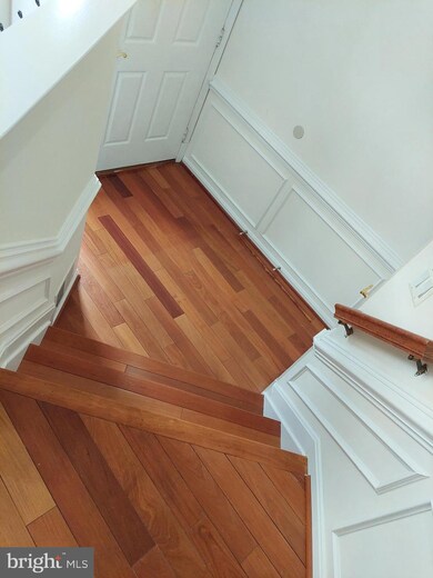 2603 Logan Wood Dr, Herndon, VA 20171 - photo 4